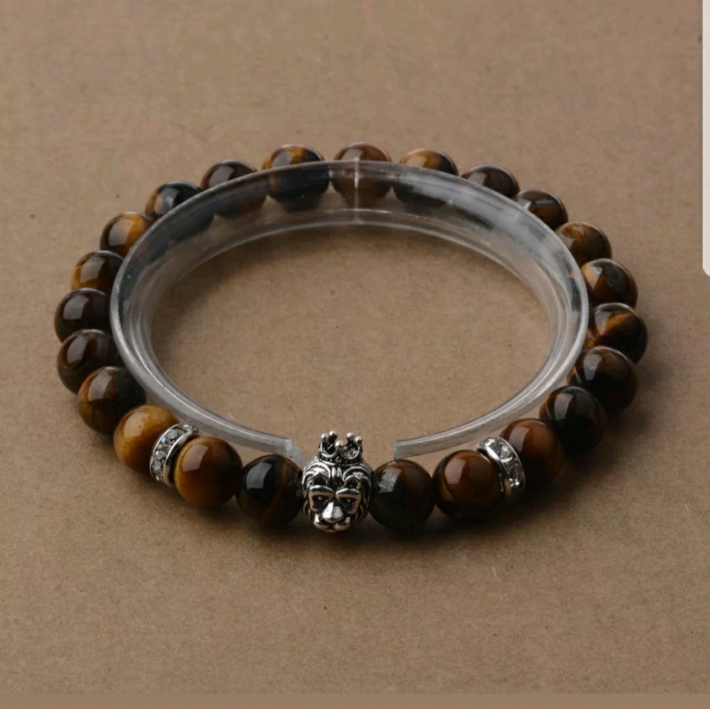 TIGER EYE STONE BEADED BRACELET W LION HEAD CHARM
